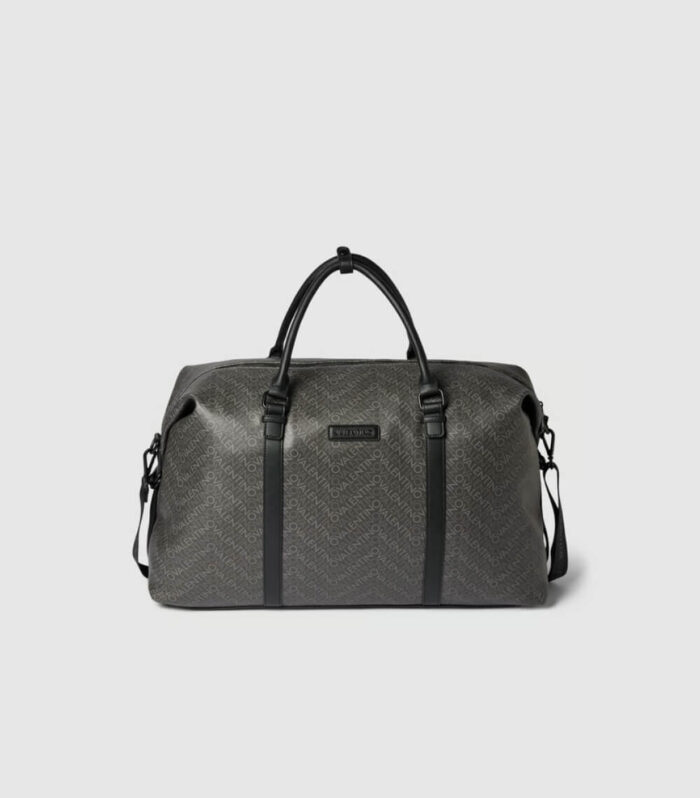 Duffle Bag mit Allover-Label-Muster Modell